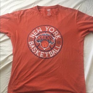 Knicks t-shirt